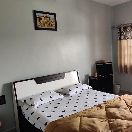 Lee Homestay Hampi Luaran gambar