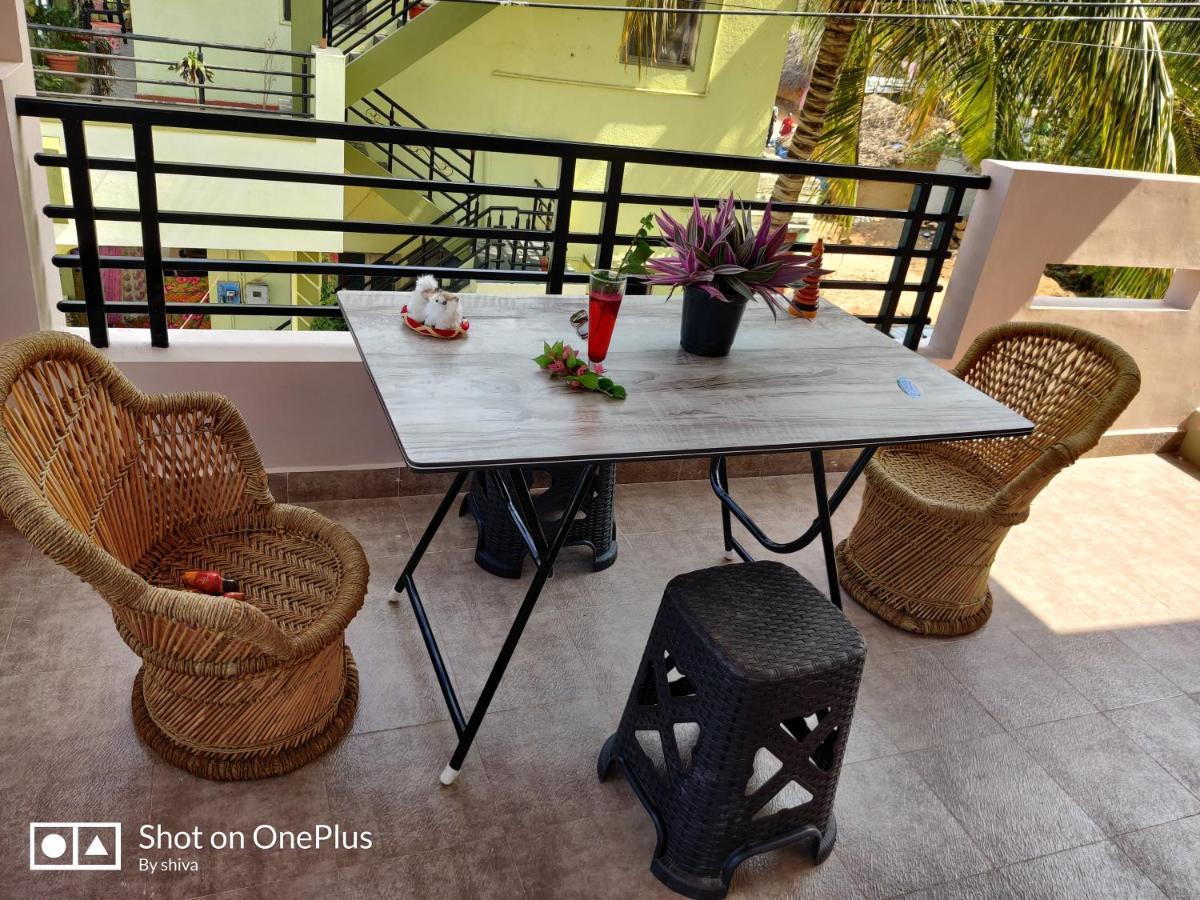 Lee Homestay Hampi Luaran gambar
