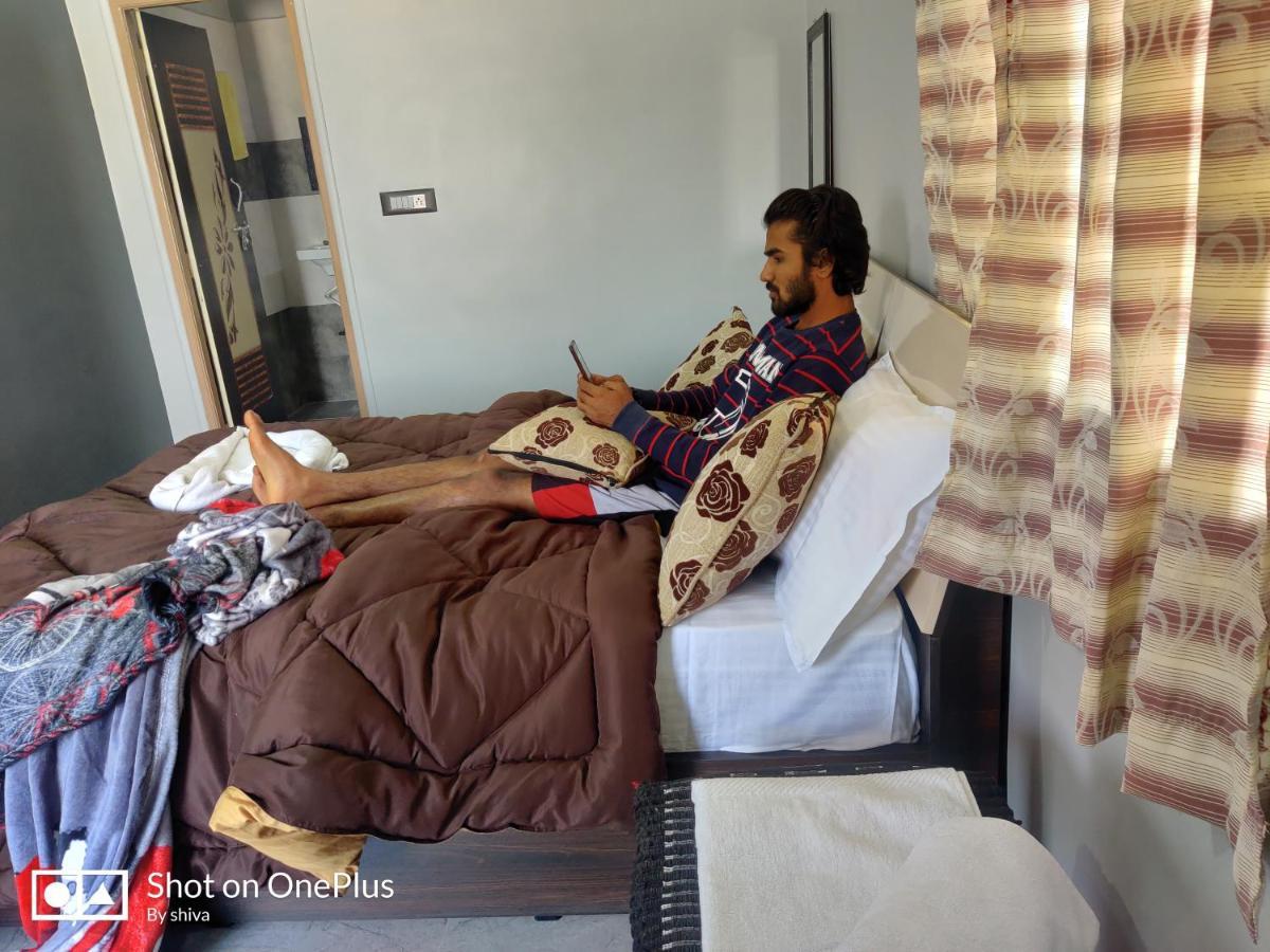 Lee Homestay Hampi Luaran gambar