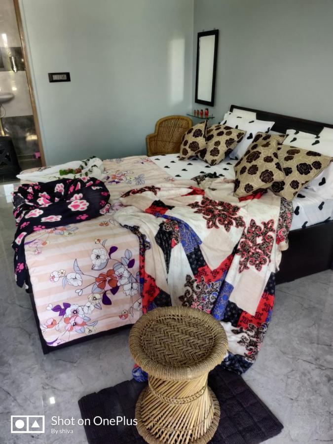 Lee Homestay Hampi Luaran gambar