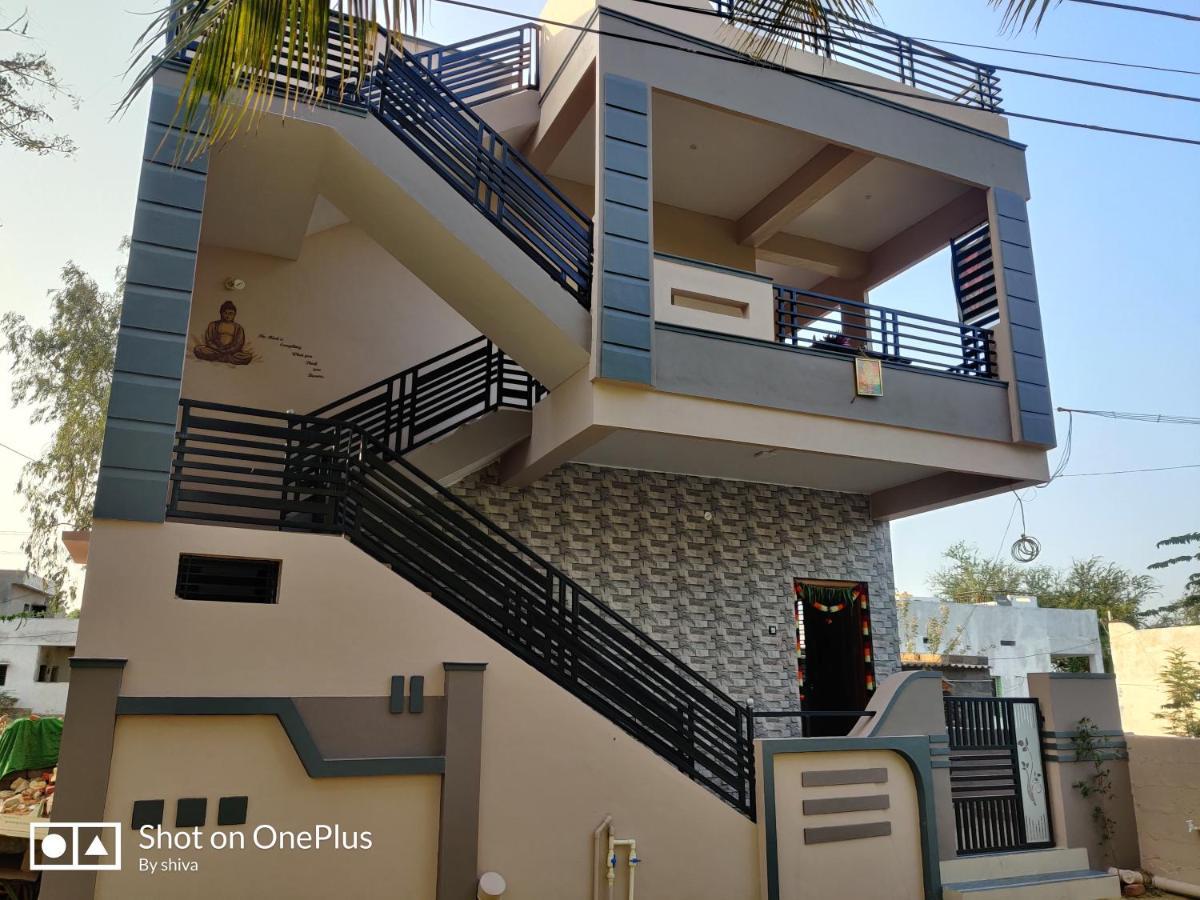 Lee Homestay Hampi Luaran gambar